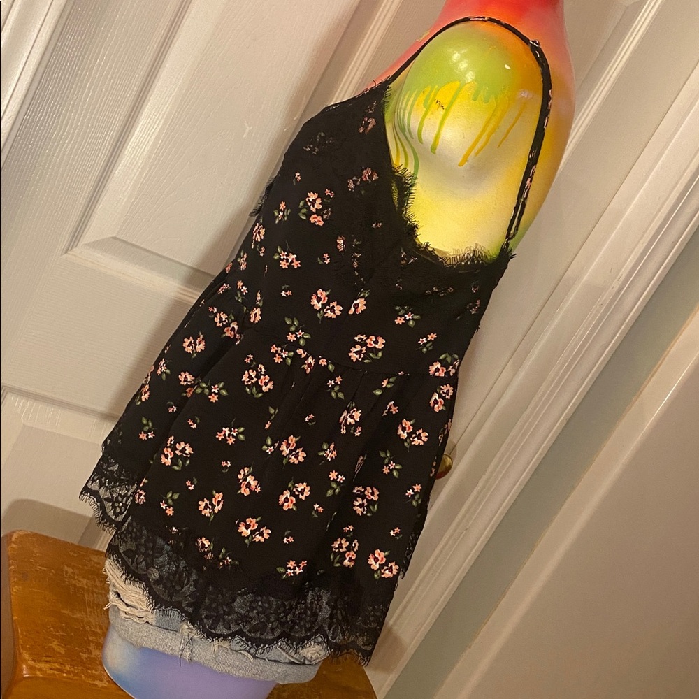 Forever 21 Black Floral Lace Cami NWTs - Picture 6 of 11